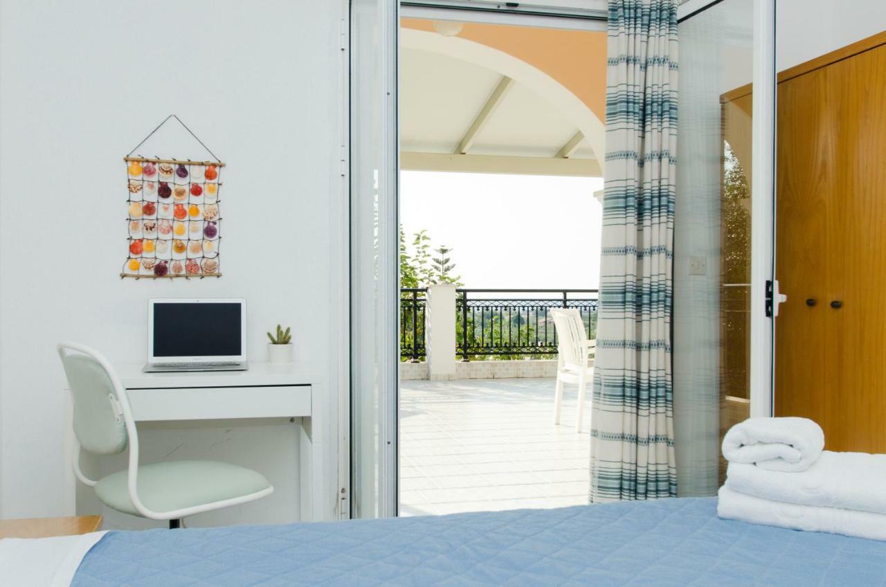 Natural Blue Green Apartment Альмирос-Бич Экстерьер фото